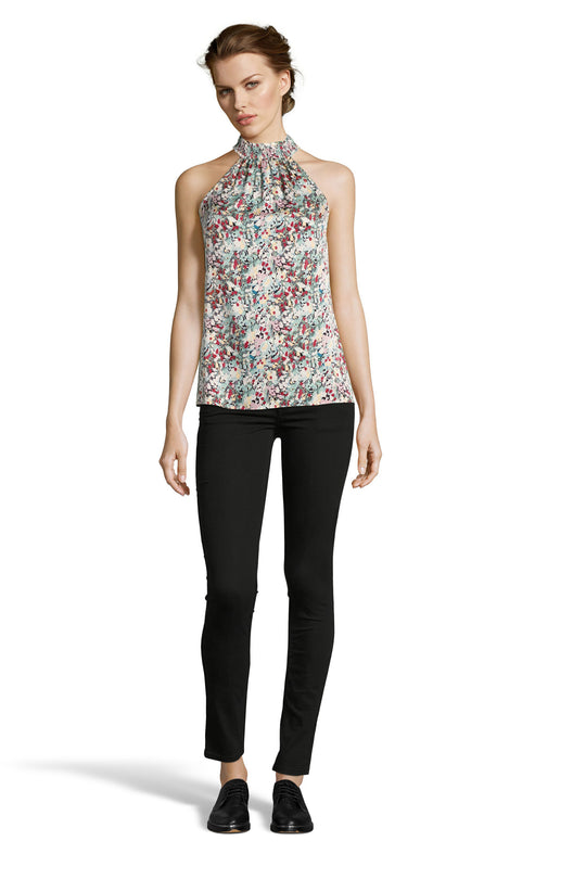 The Sleeveless Classic Blouse
