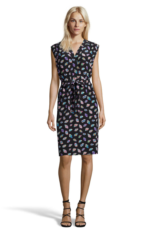 The Sleeveless Tie Waist Dress