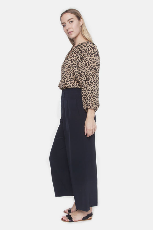The Classic Blouse | Kitty Cat Dreamer