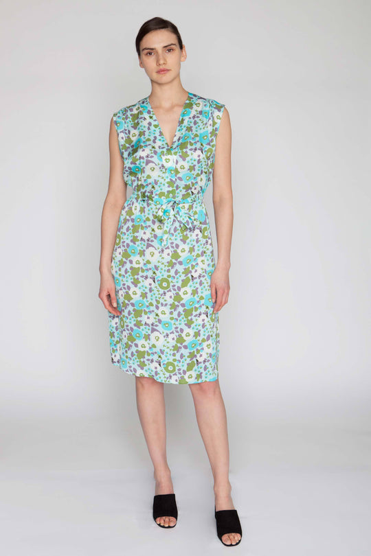 The Sleeveless Tie Waist Dress | Dillons Delightful